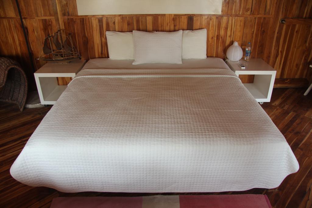 Hotel Tortuga Village San Luis La Herradura Bagian luar foto